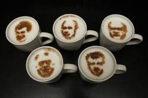 Politiciens russes, version capuccino à Moscou